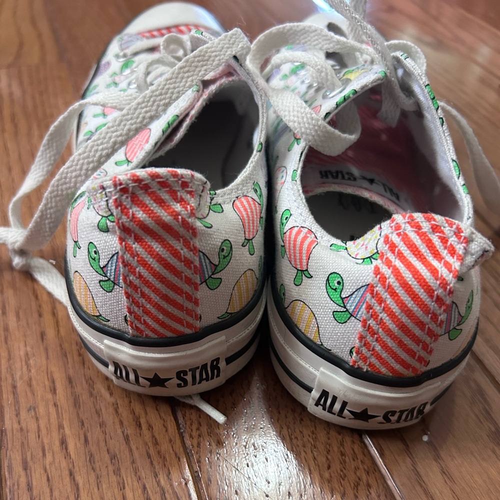 Converse Chuck Taylor All Stars Turtle shoes - Picture 2 of 5